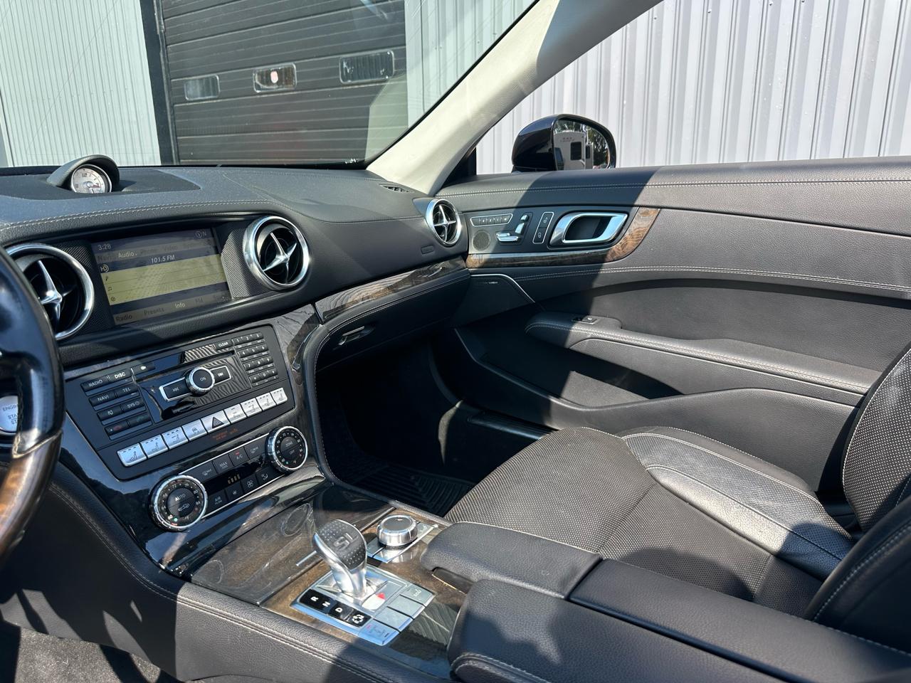 Mercedes-Benz SL-Class 2dr Roadster SL 550 2013