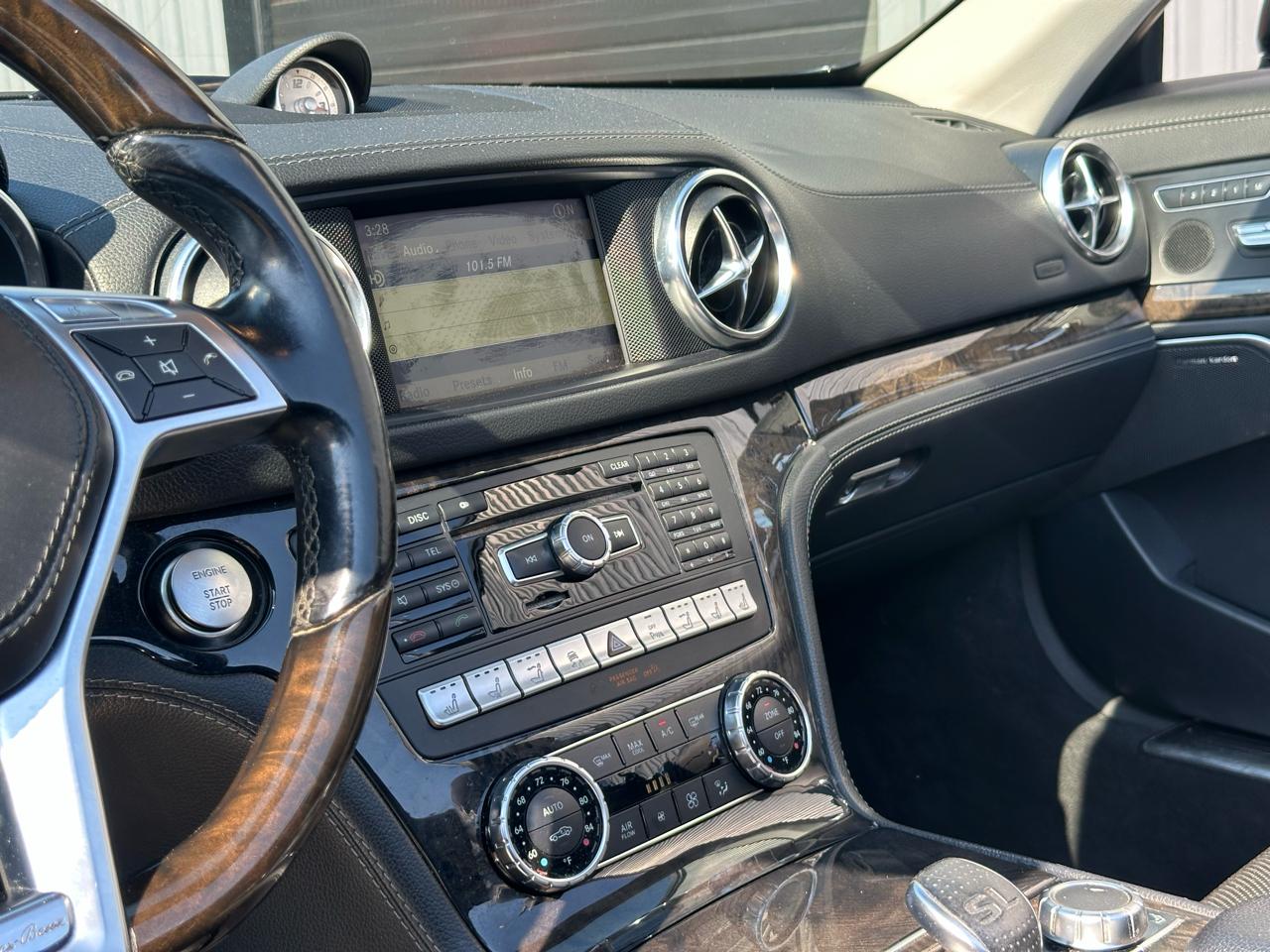 Mercedes-Benz SL-Class 2dr Roadster SL 550 2013