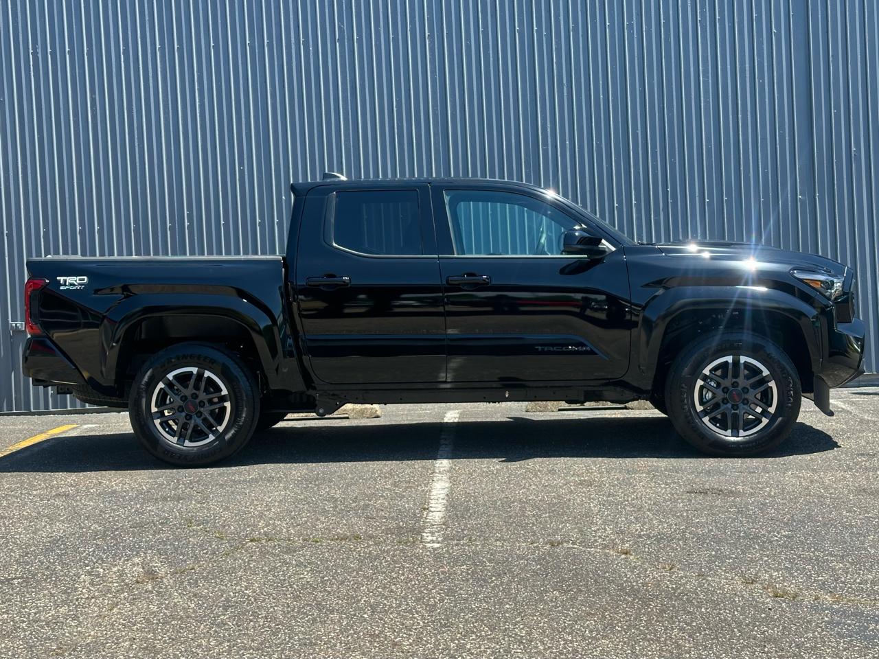 Toyota Tacoma 4WD TRD Off Road Double Cab 5' Bed AT (Natl) 2026