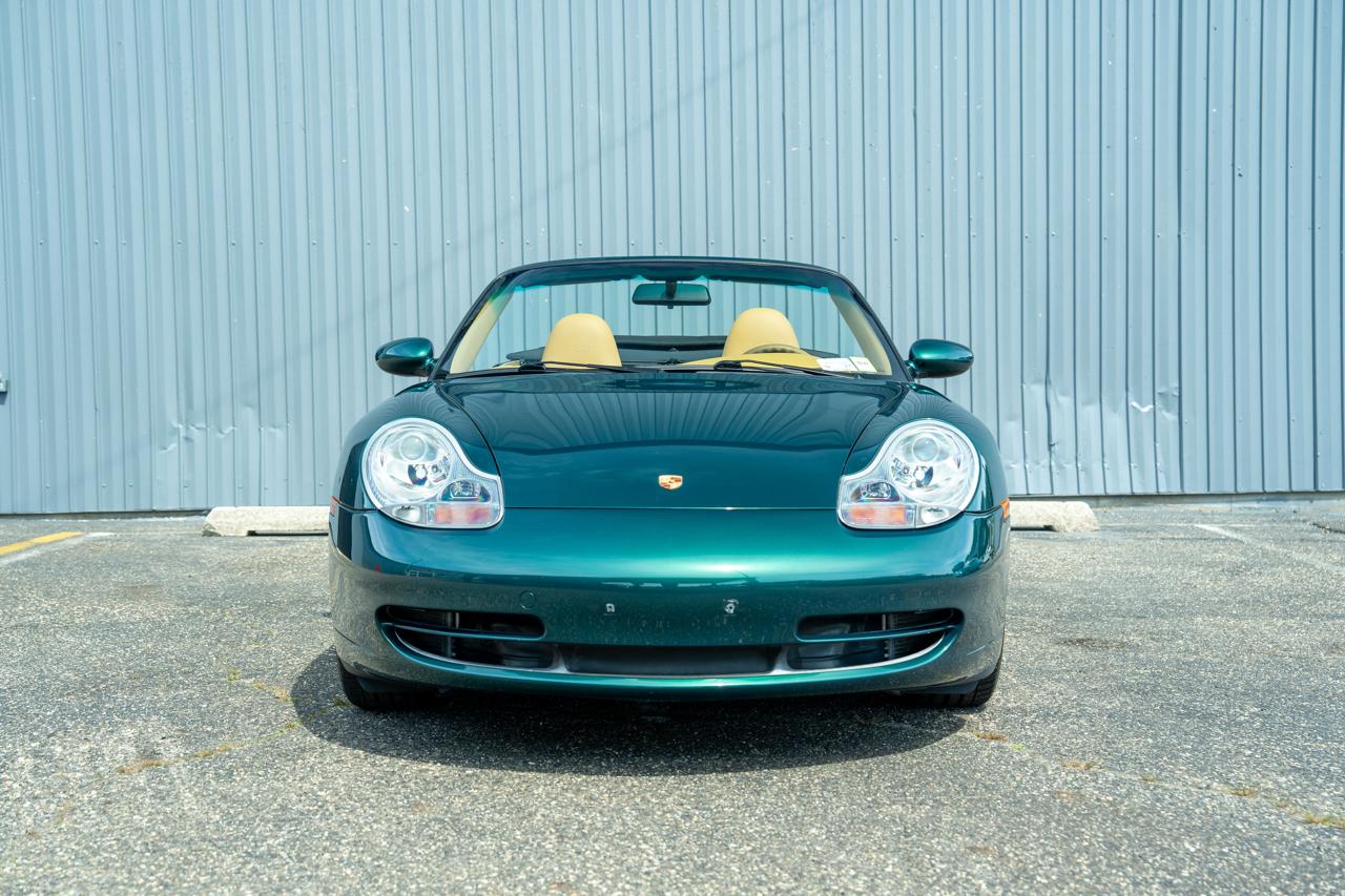 Porsche 911 Carrera 2dr Carrera Cabriolet 6-Spd Manual 2001