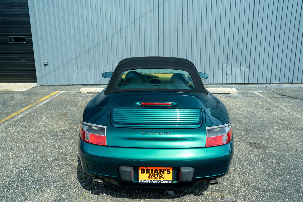 Porsche 911 Carrera 2dr Carrera Cabriolet 6-Spd Manual 2001