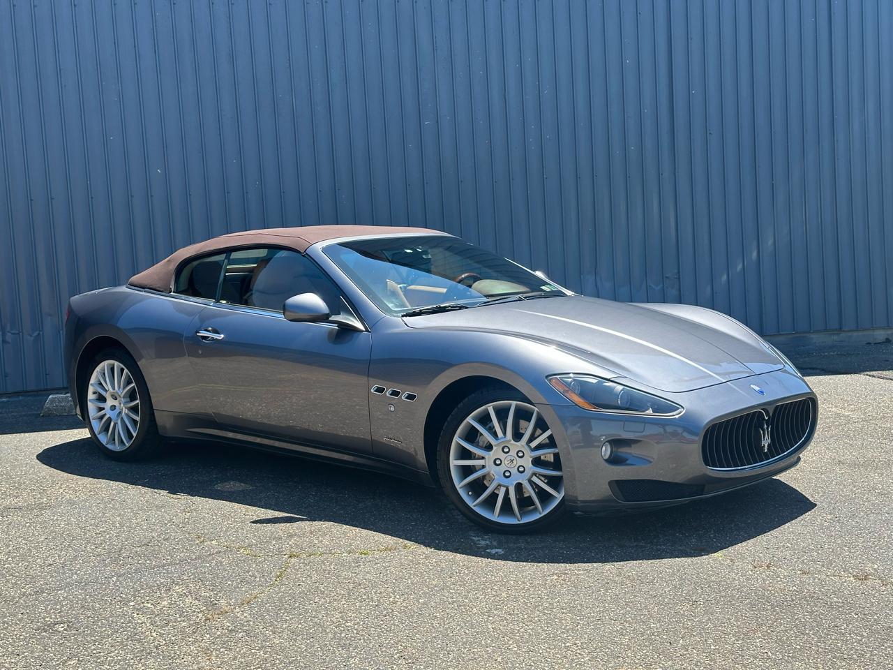 Maserati GranTurismo Convertible 2dr Conv GranTurismo 2011
