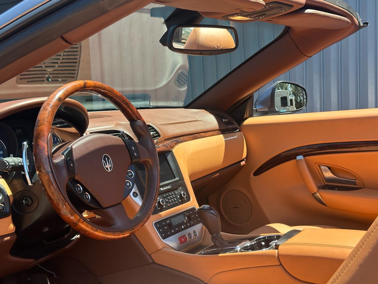 Maserati GranTurismo Convertible 2dr Conv GranTurismo 2011