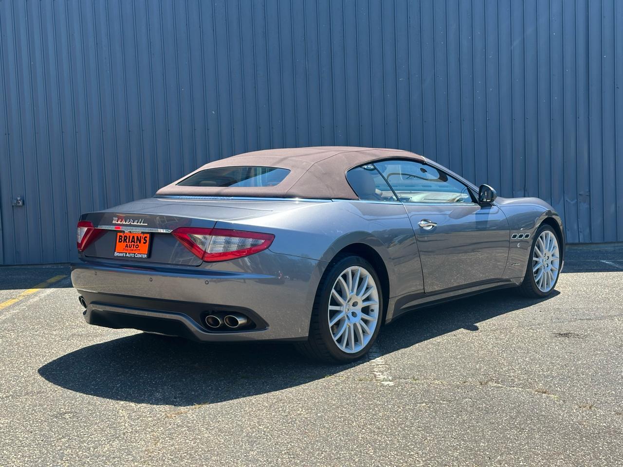 Maserati GranTurismo Convertible 2dr Conv GranTurismo 2011
