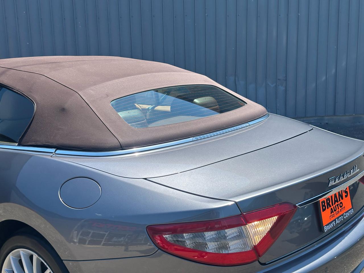 Maserati GranTurismo Convertible 2dr Conv GranTurismo 2011