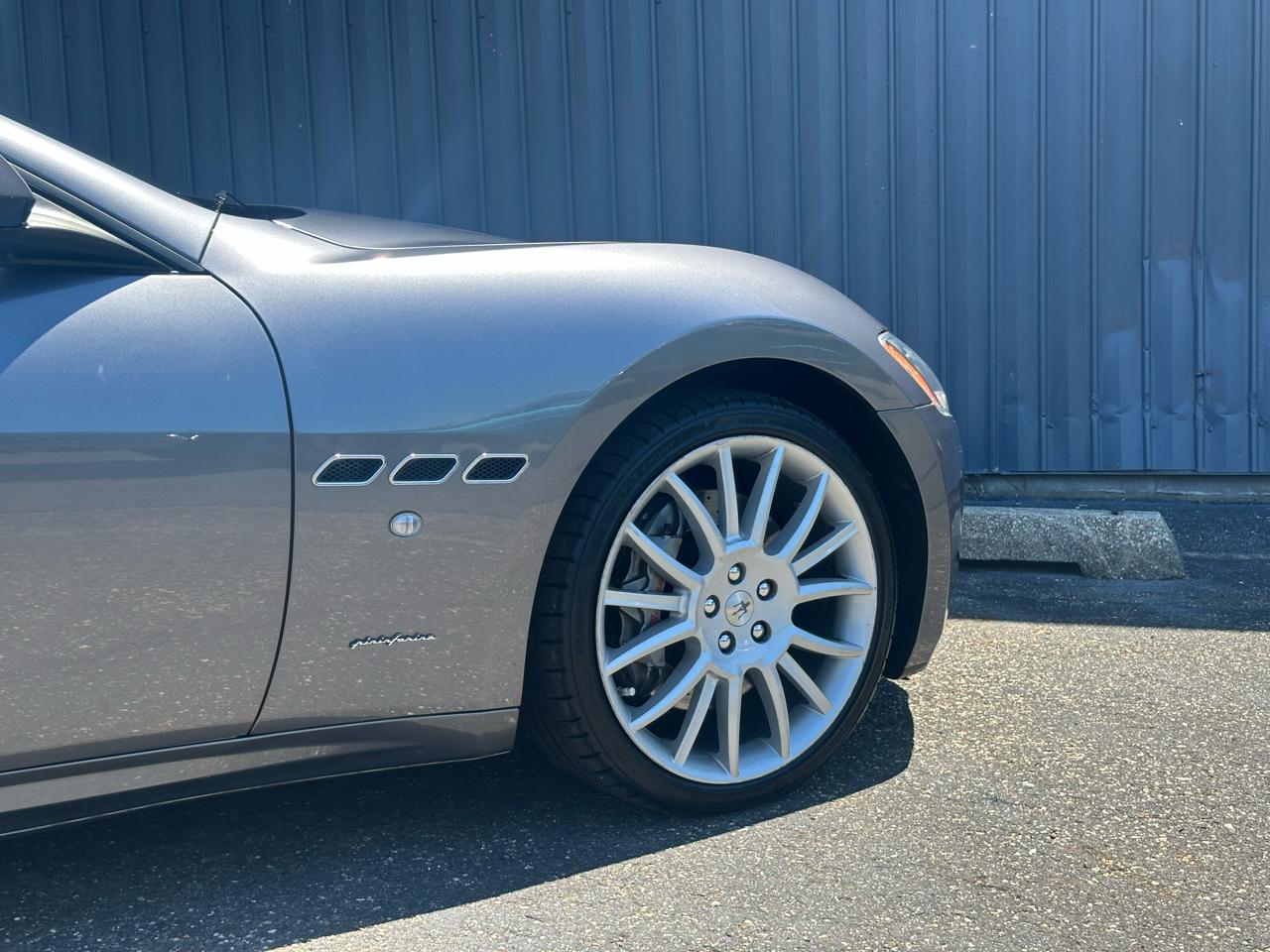 Maserati GranTurismo Convertible 2dr Conv GranTurismo 2011