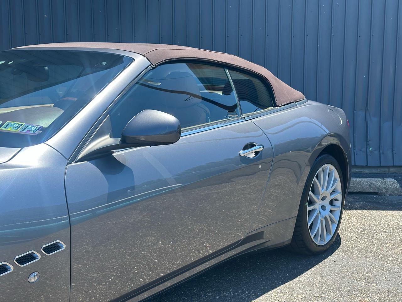 Maserati GranTurismo Convertible 2dr Conv GranTurismo 2011