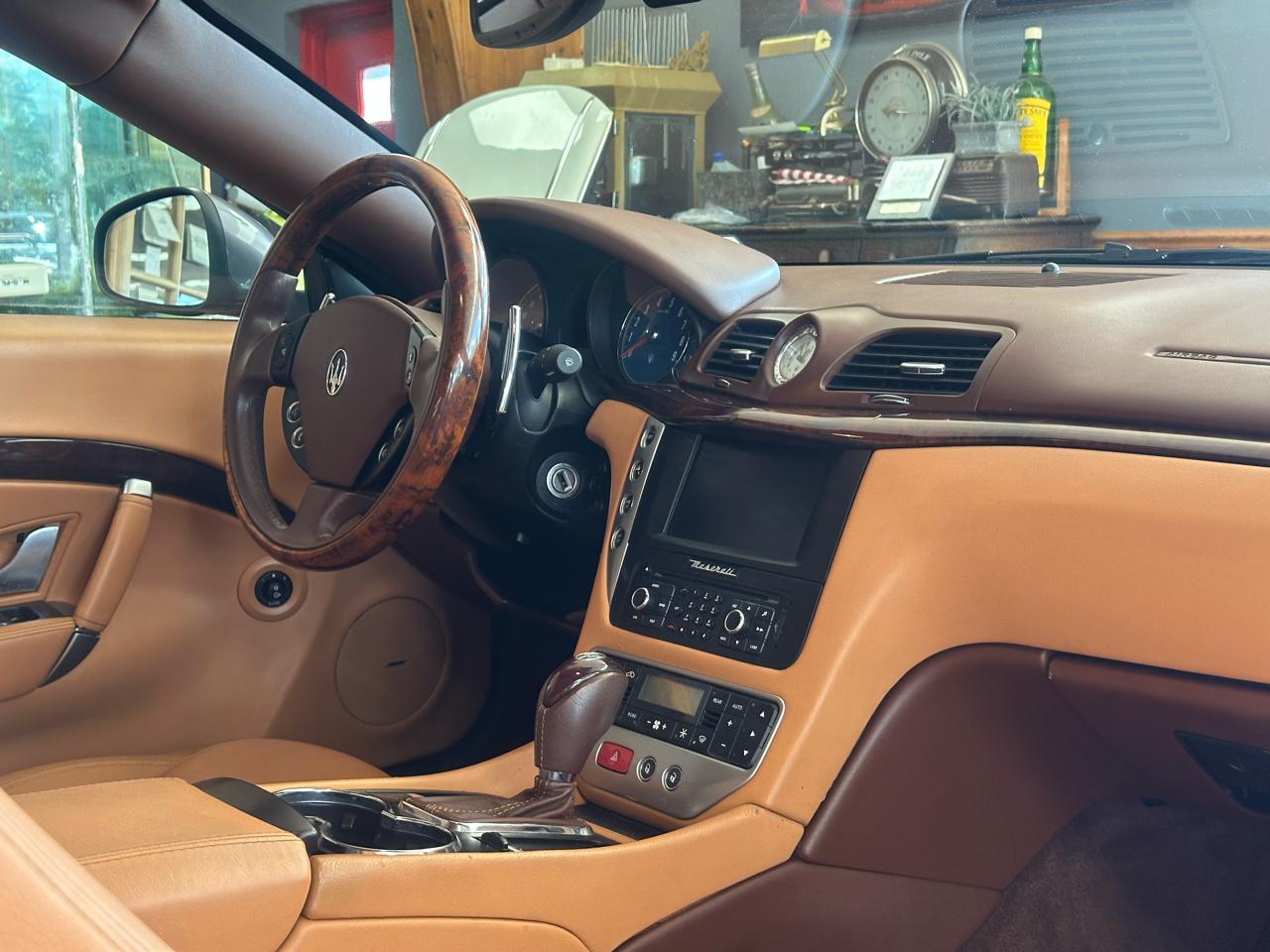Maserati GranTurismo Convertible 2dr Conv GranTurismo 2011