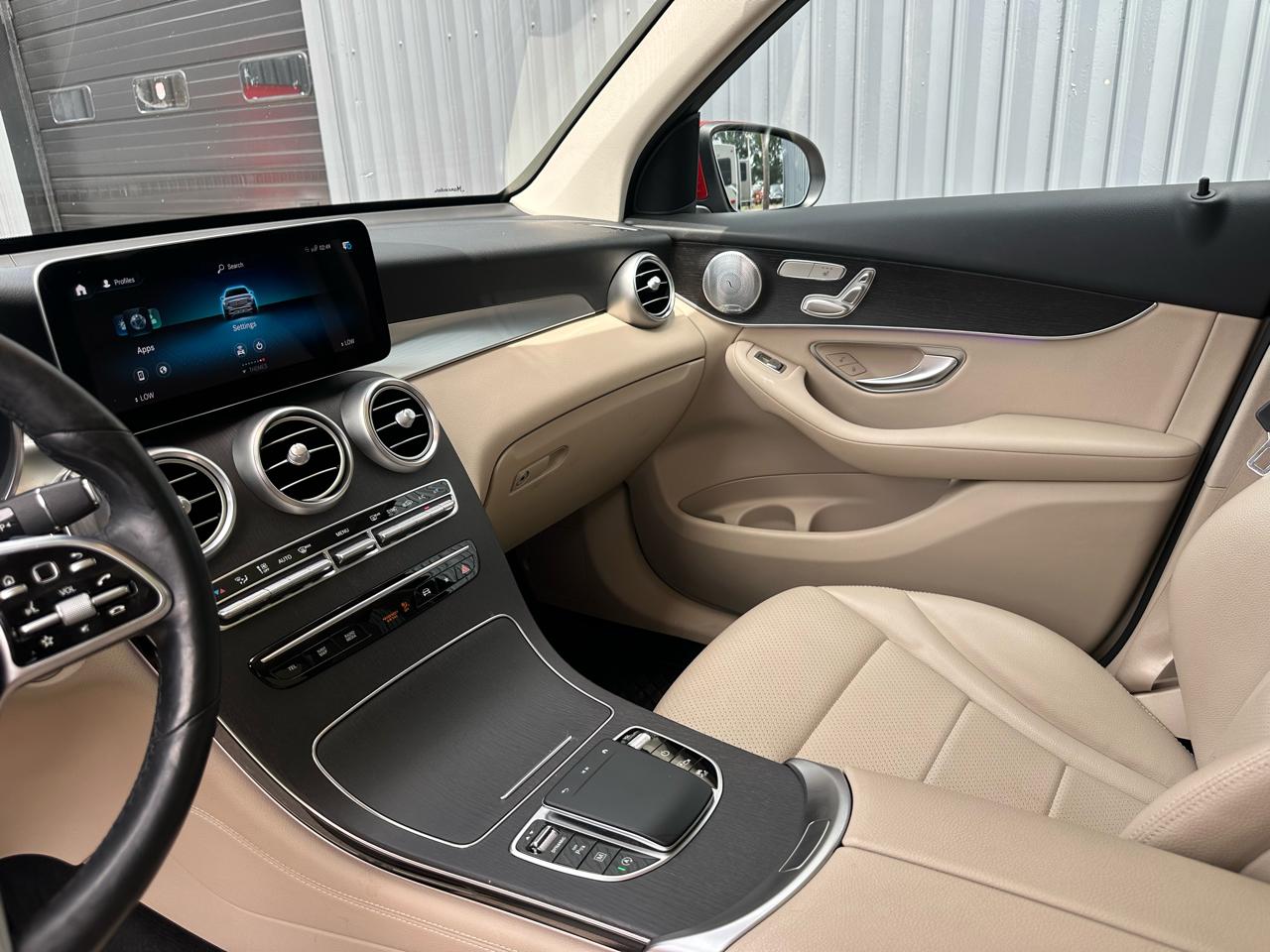 Mercedes-Benz GLC GLC 300 4MATIC SUV 2020