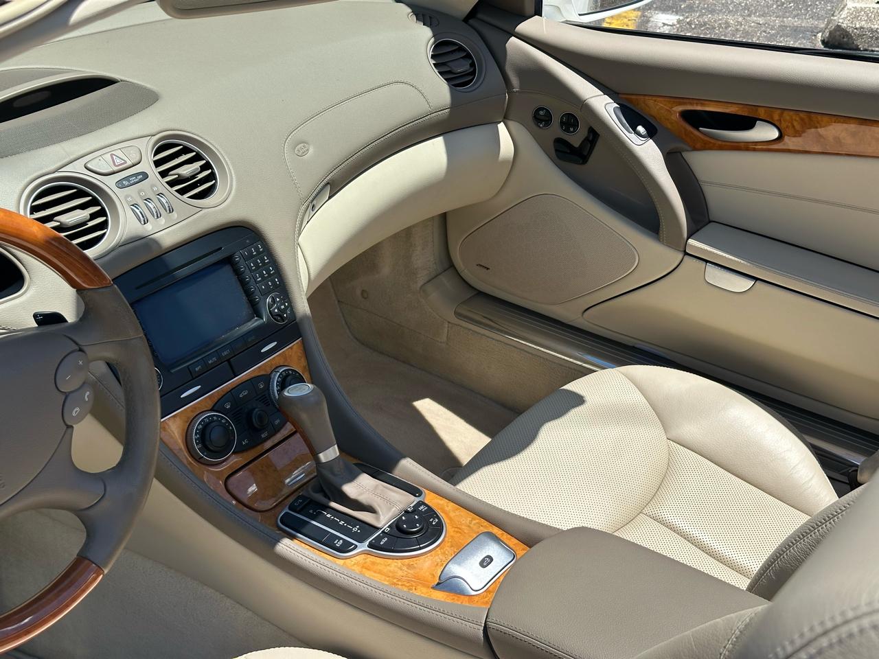 Mercedes-Benz SL-Class 2dr Roadster 5.5L V8 2007