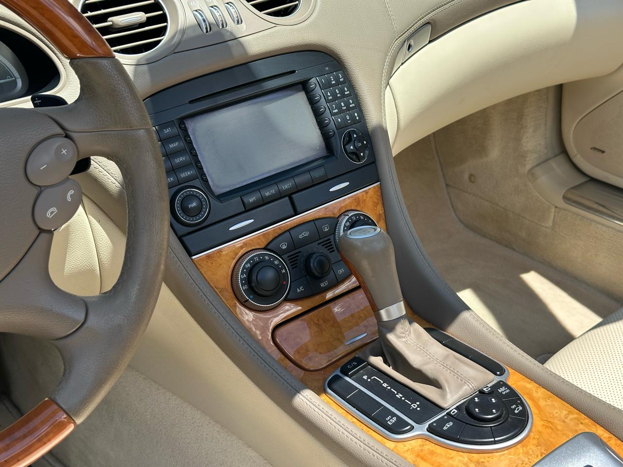 Mercedes-Benz SL-Class 2dr Roadster 5.5L V8 2007