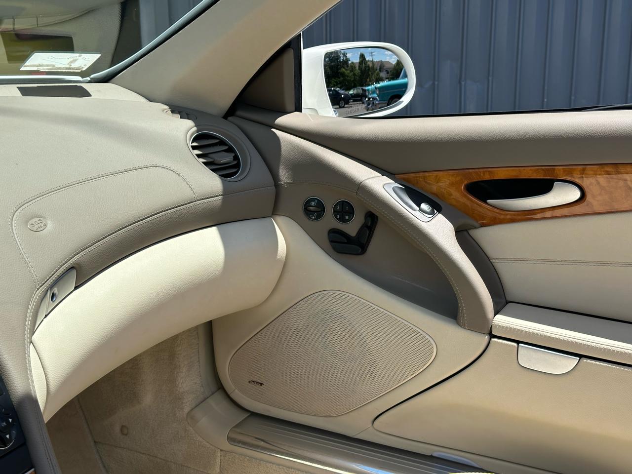 Mercedes-Benz SL-Class 2dr Roadster 5.5L V8 2007