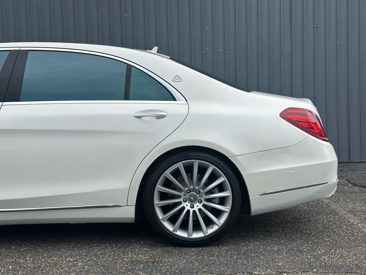Mercedes-Benz S-Class 4dr Sdn S 550 RWD 2015