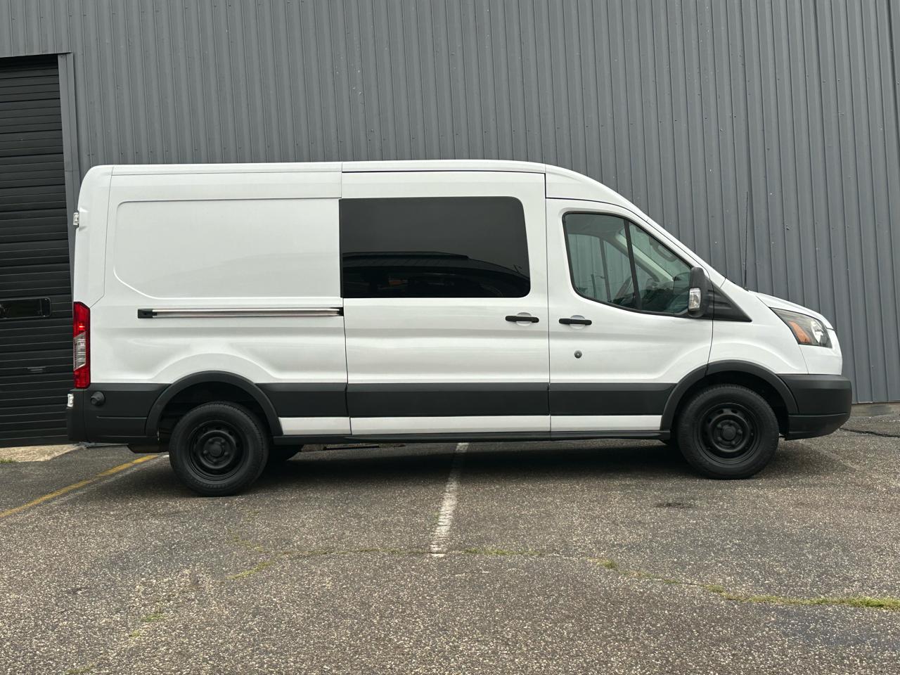 Ford Transit Cargo Van T-250 148" Med Rf 9000 GVWR Sliding RH Dr 2016
