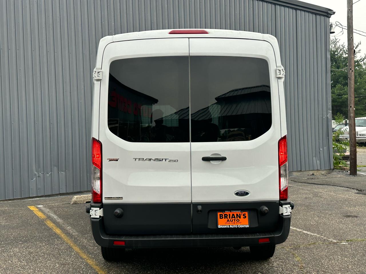 Ford Transit Cargo Van T-250 148" Med Rf 9000 GVWR Sliding RH Dr 2016