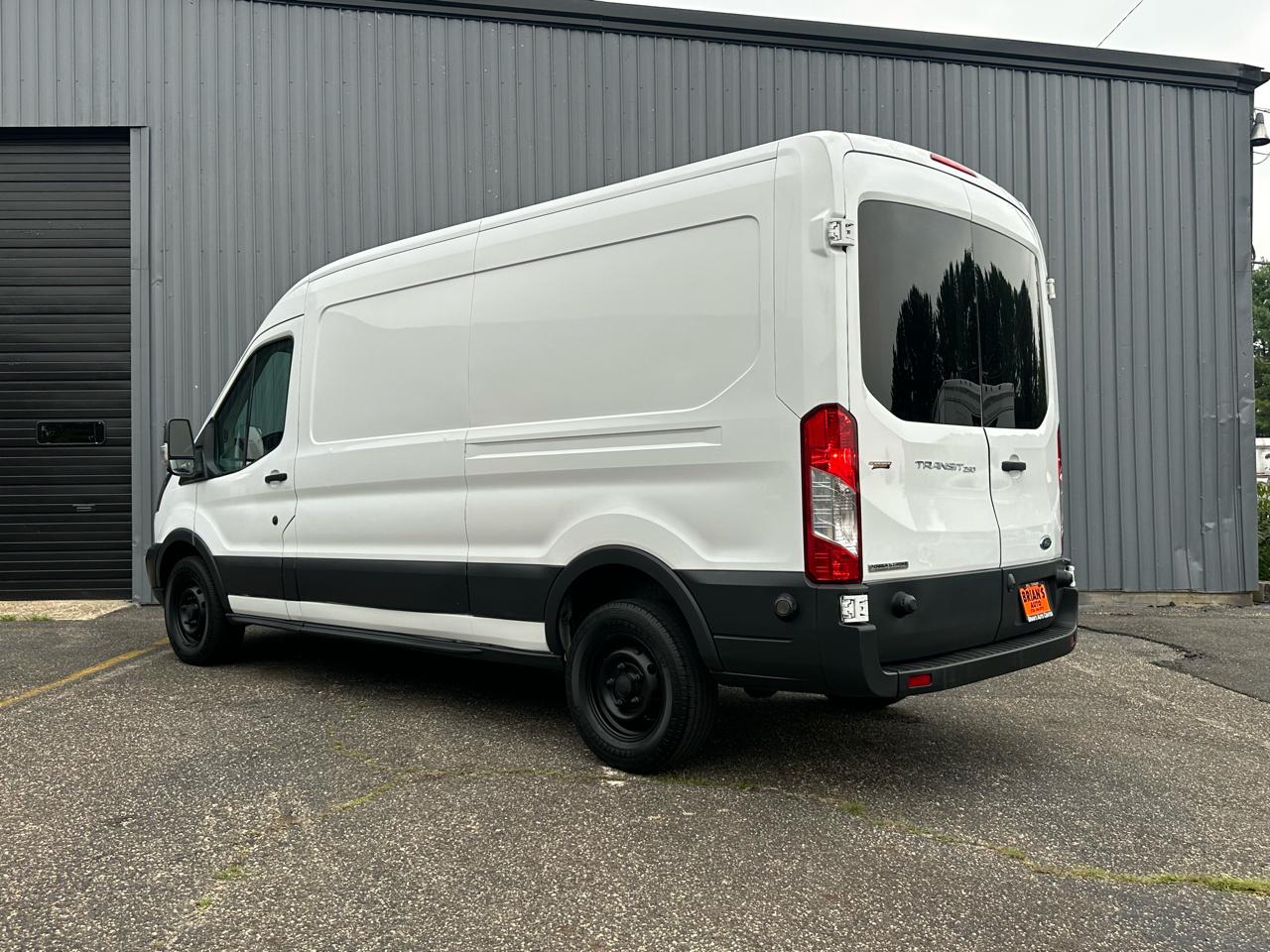 Ford Transit Cargo Van T-250 148" Med Rf 9000 GVWR Sliding RH Dr 2016