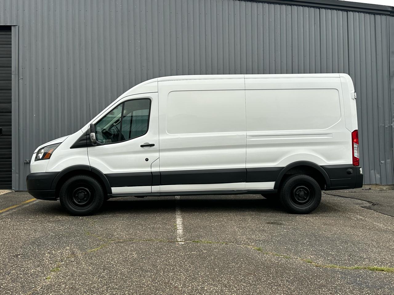Ford Transit Cargo Van T-250 148" Med Rf 9000 GVWR Sliding RH Dr 2016
