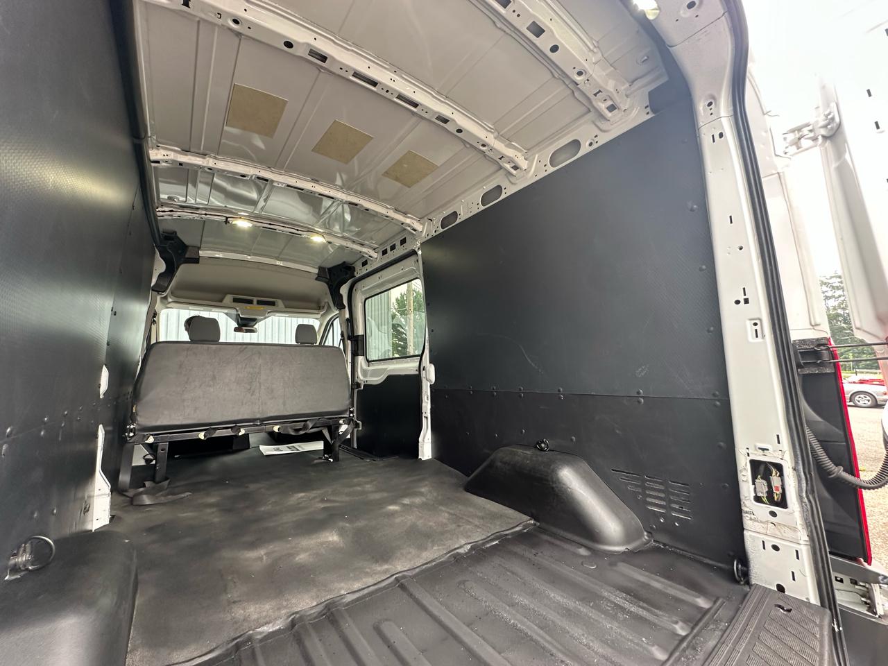 Ford Transit Cargo Van T-250 148" Med Rf 9000 GVWR Sliding RH Dr 2016