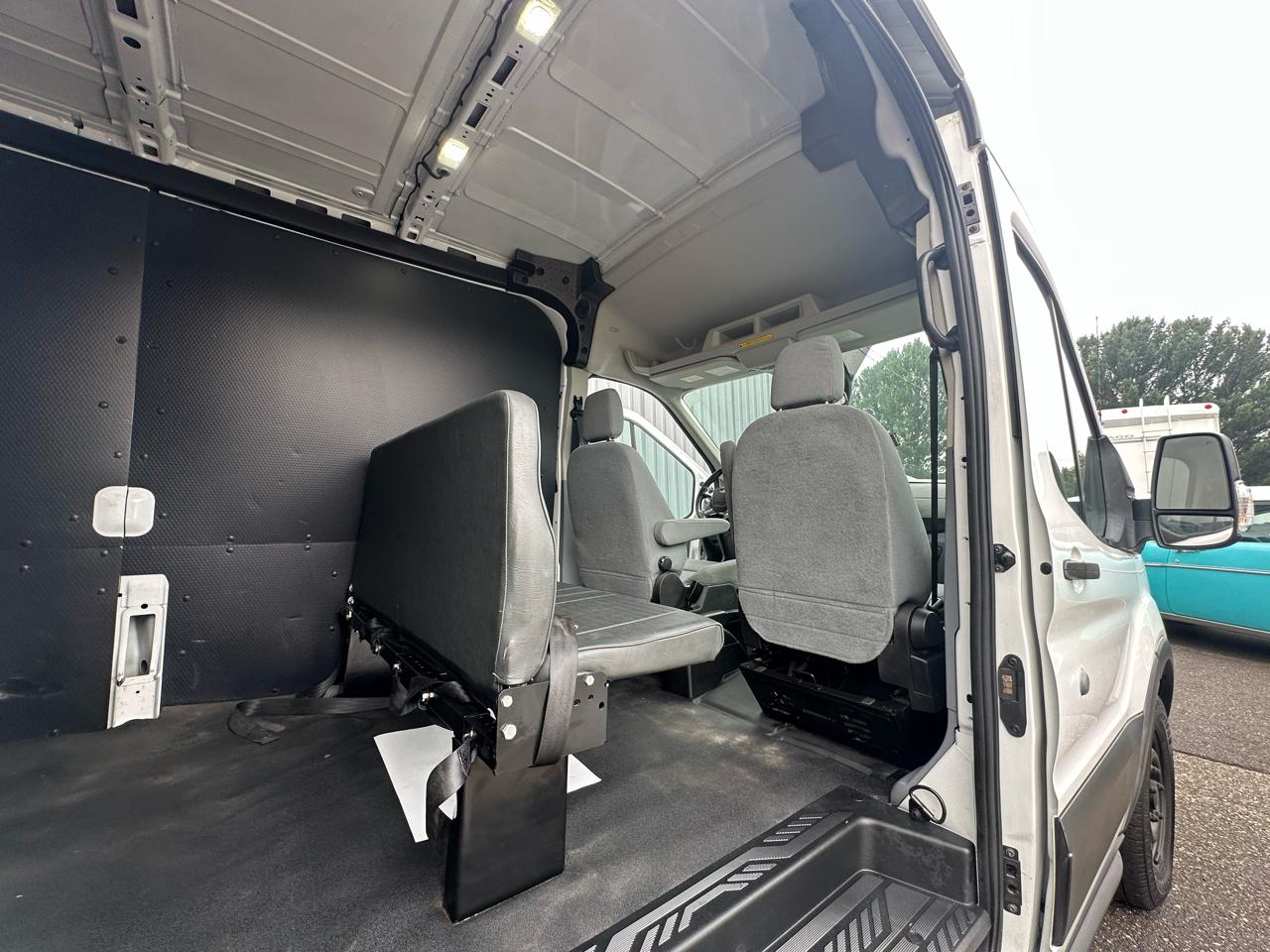 Ford Transit Cargo Van T-250 148" Med Rf 9000 GVWR Sliding RH Dr 2016