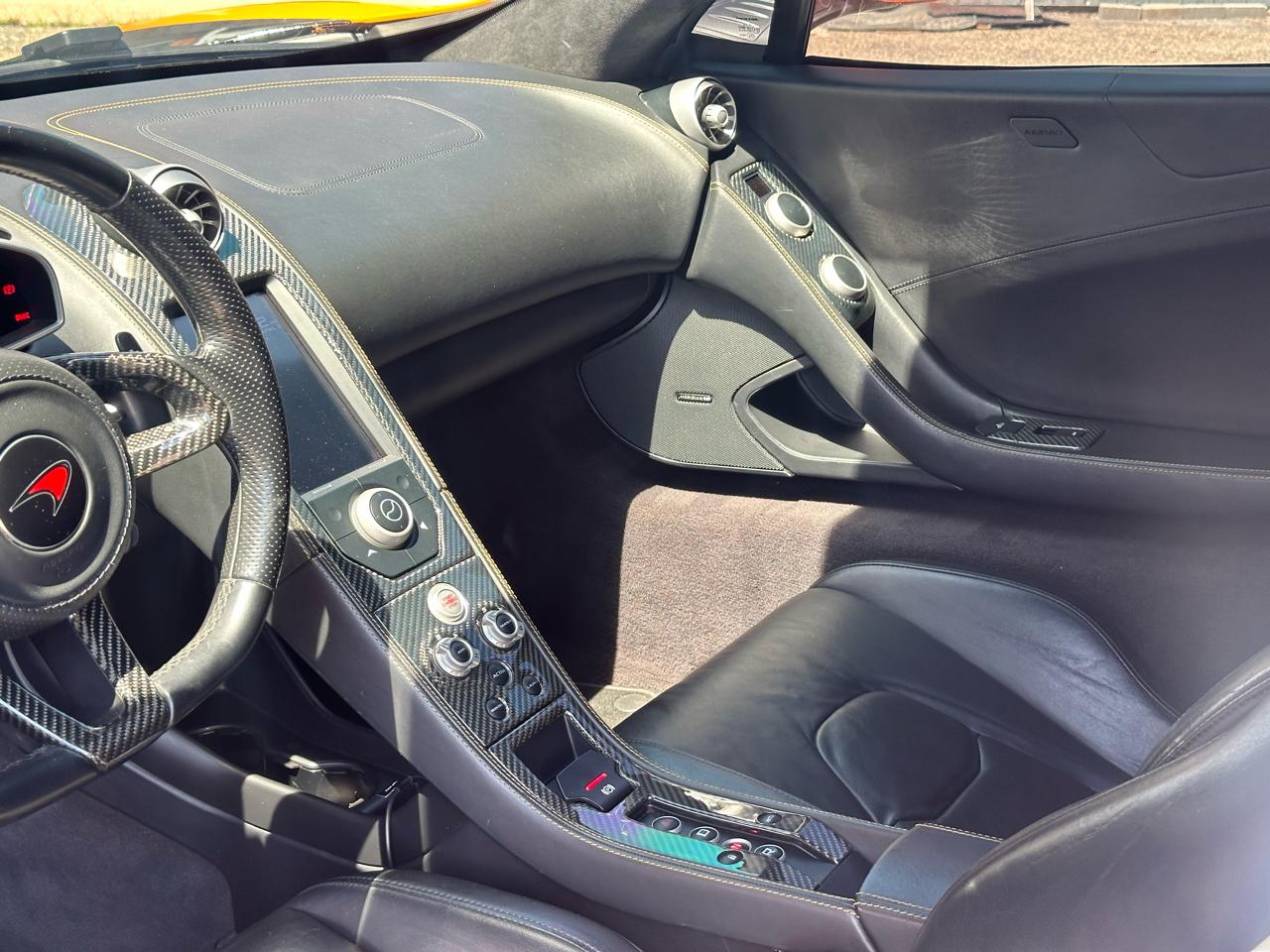 McLaren MP4-12c Base 2012