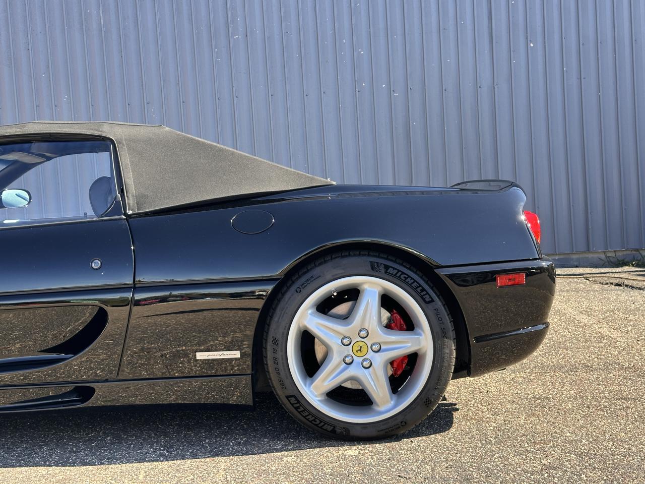 Ferrari F355 Spider 1999