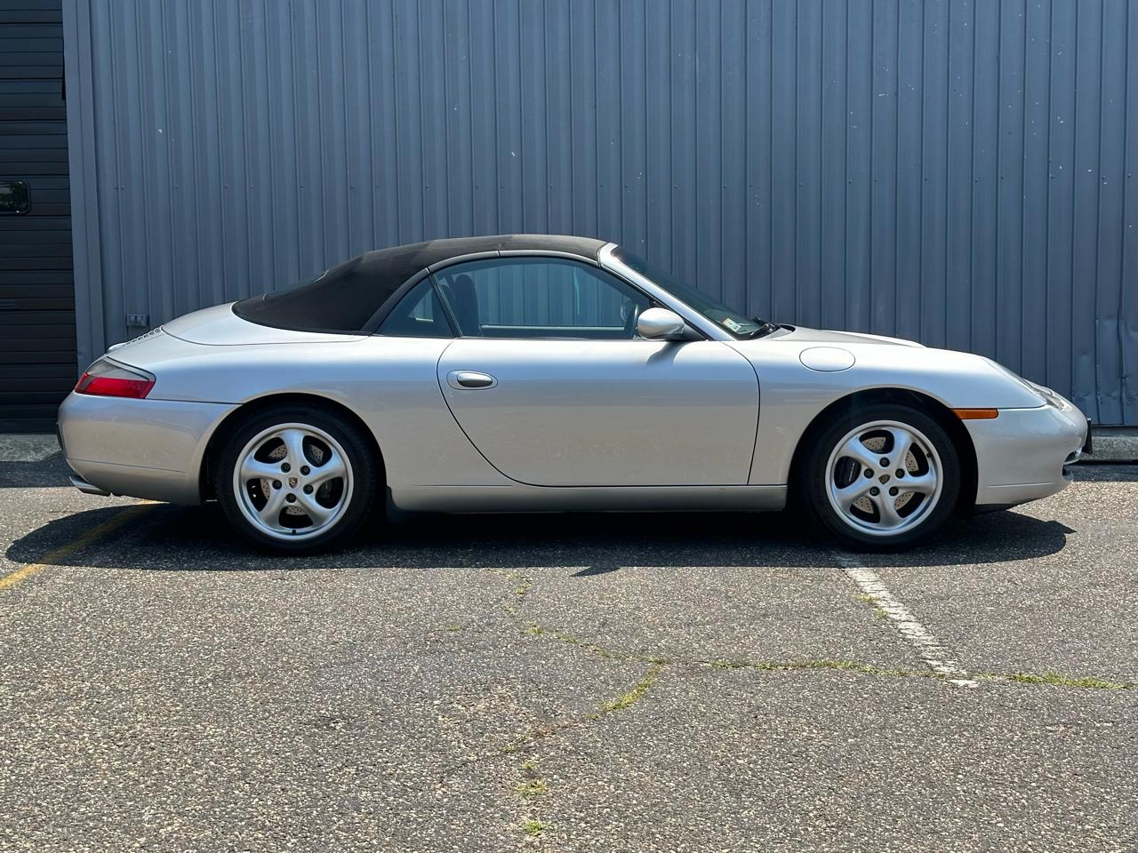 Porsche 911 Carrera 2dr Carrera Cabriolet 6-Spd Manual 1999