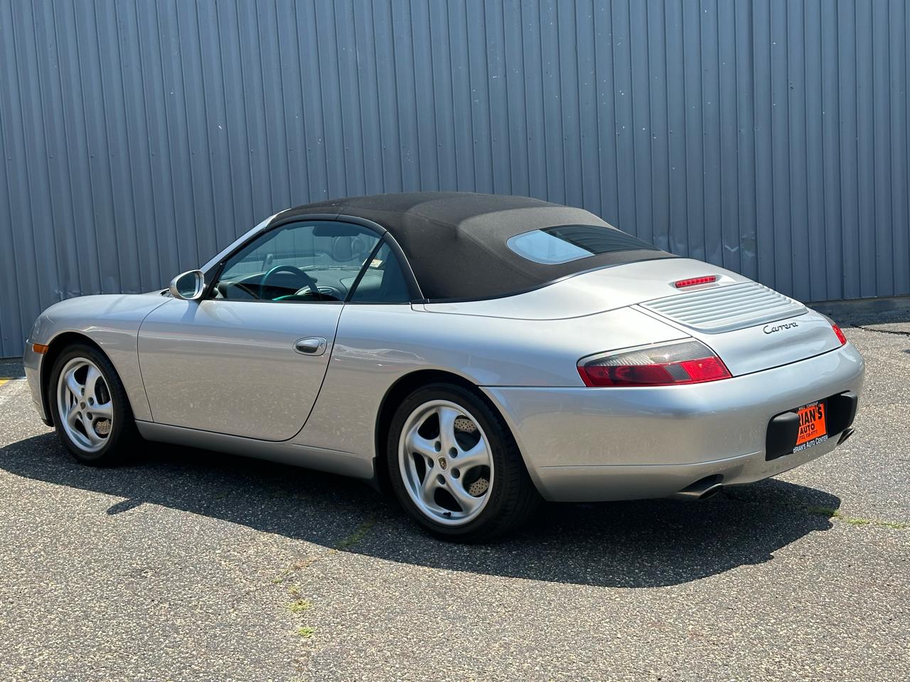 Porsche 911 Carrera 2dr Carrera Cabriolet 6-Spd Manual 1999