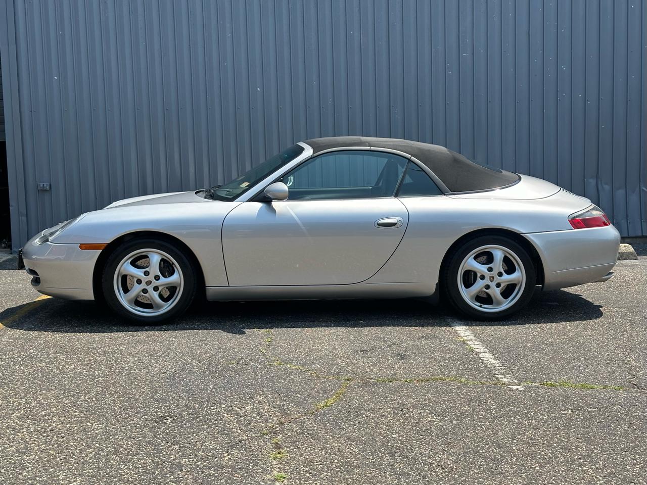 Porsche 911 Carrera 2dr Carrera Cabriolet 6-Spd Manual 1999
