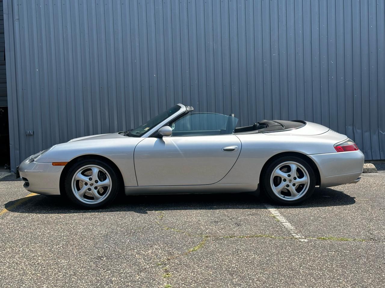 Porsche 911 Carrera 2dr Carrera Cabriolet 6-Spd Manual 1999