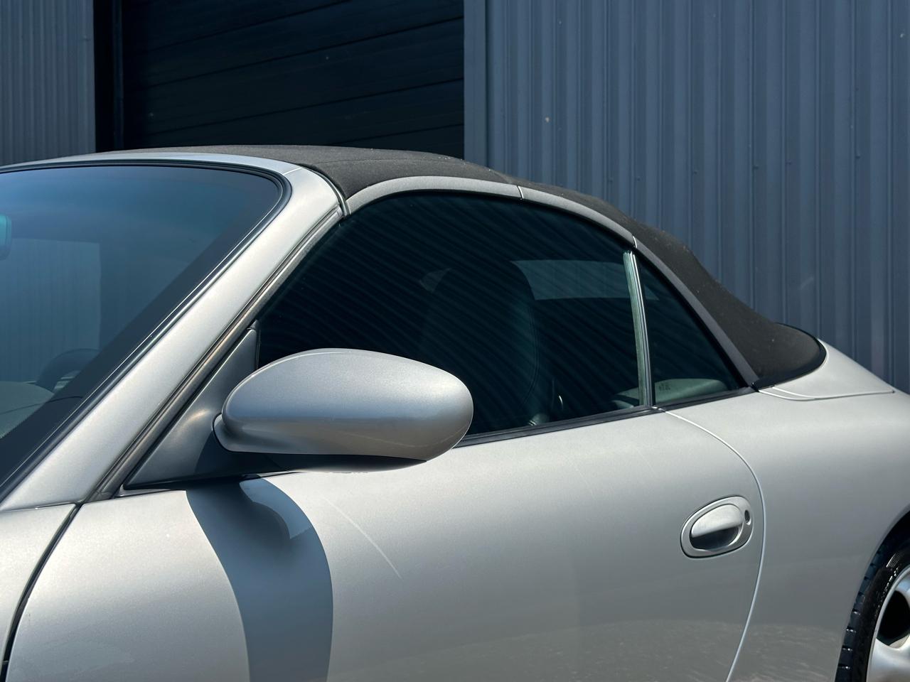 Porsche 911 Carrera 2dr Carrera Cabriolet 6-Spd Manual 1999