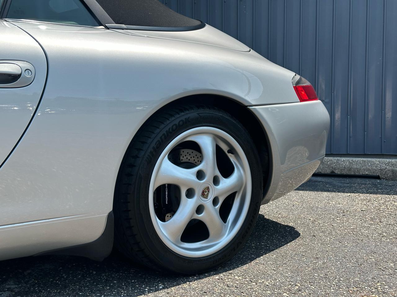 Porsche 911 Carrera 2dr Carrera Cabriolet 6-Spd Manual 1999