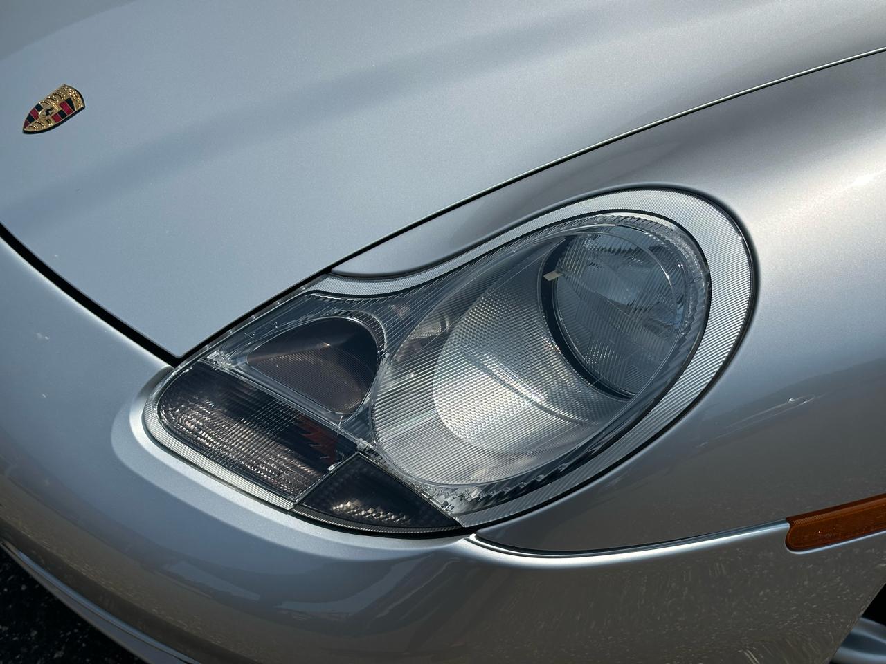 Porsche 911 Carrera 2dr Carrera Cabriolet 6-Spd Manual 1999