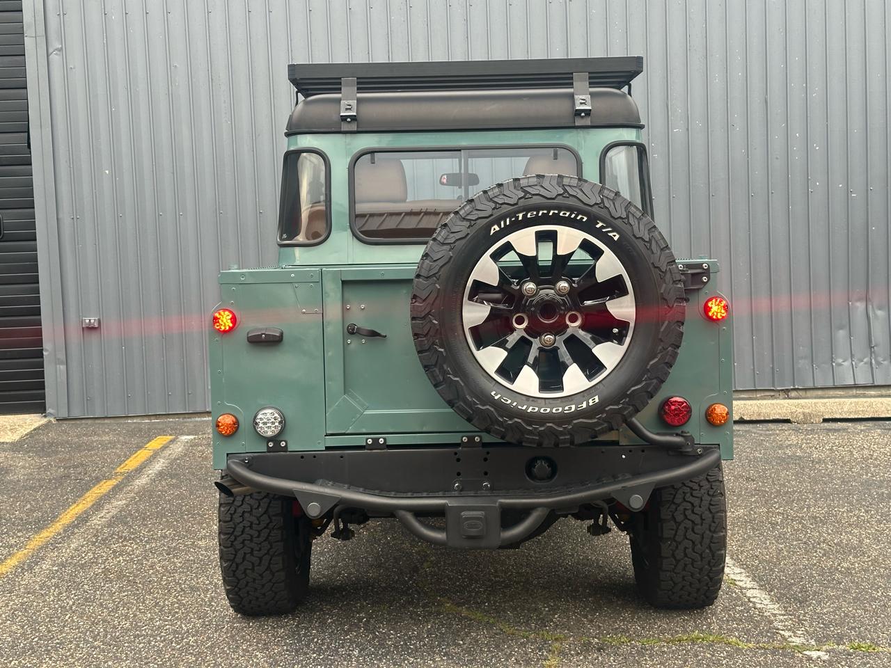 Land Rover Defender 110  1995