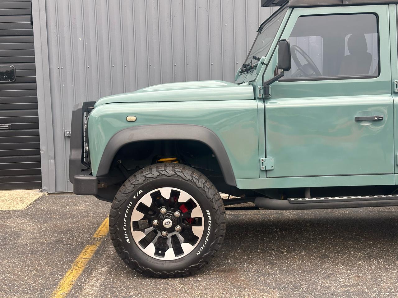 Land Rover Defender 110  1995