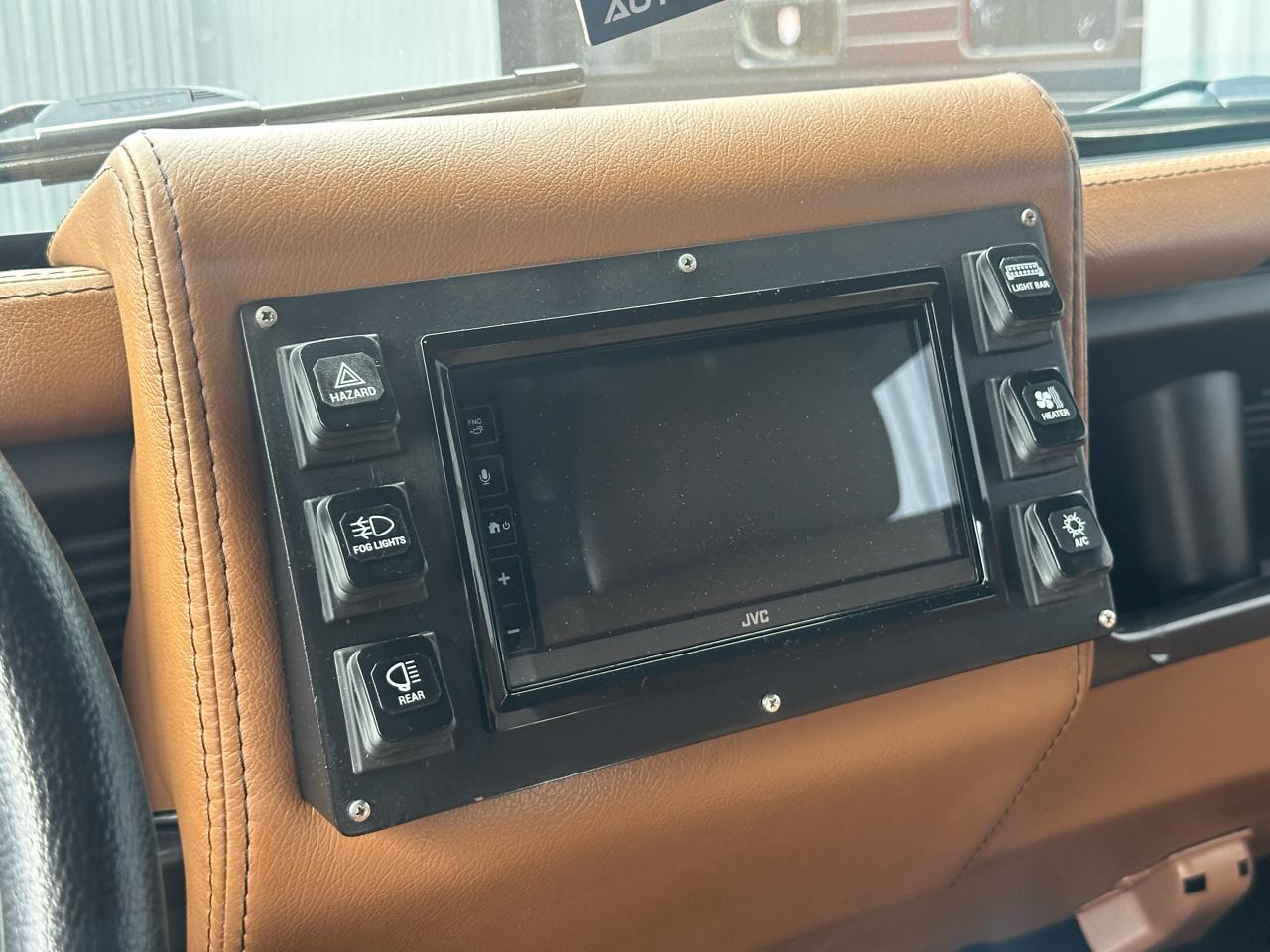 Land Rover Defender 110  1995