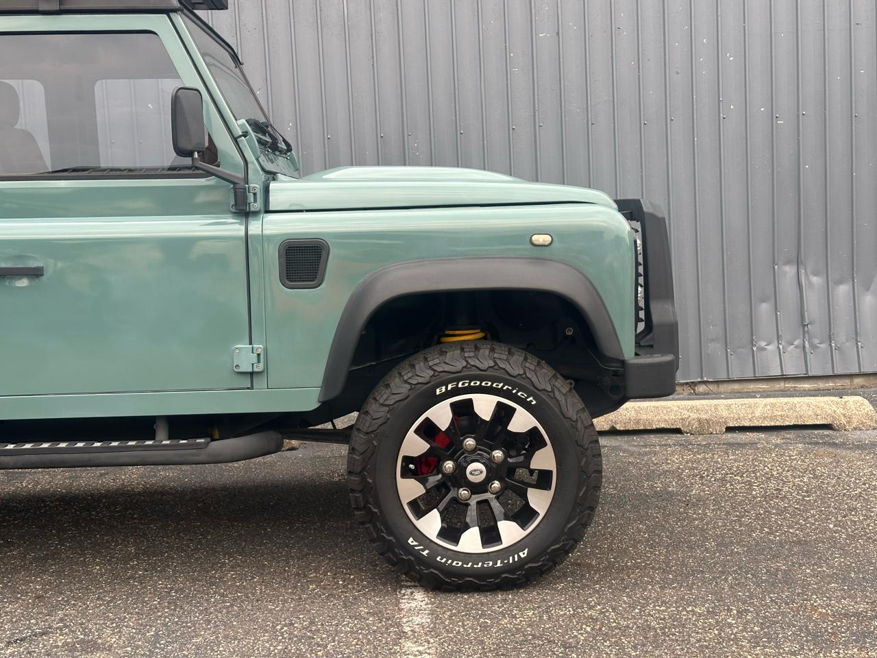 Land Rover Defender 110  1995