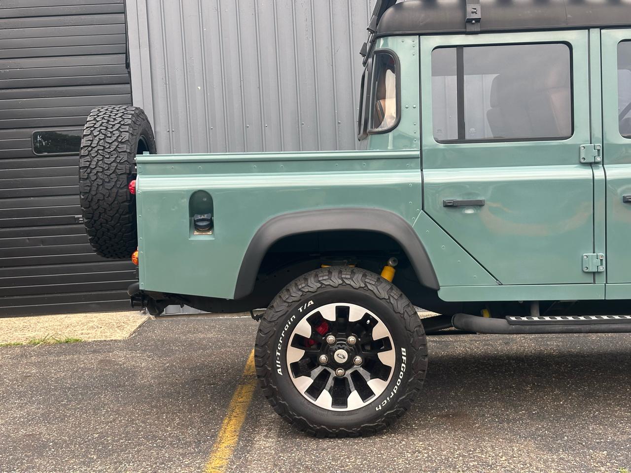 Land Rover Defender 110  1995