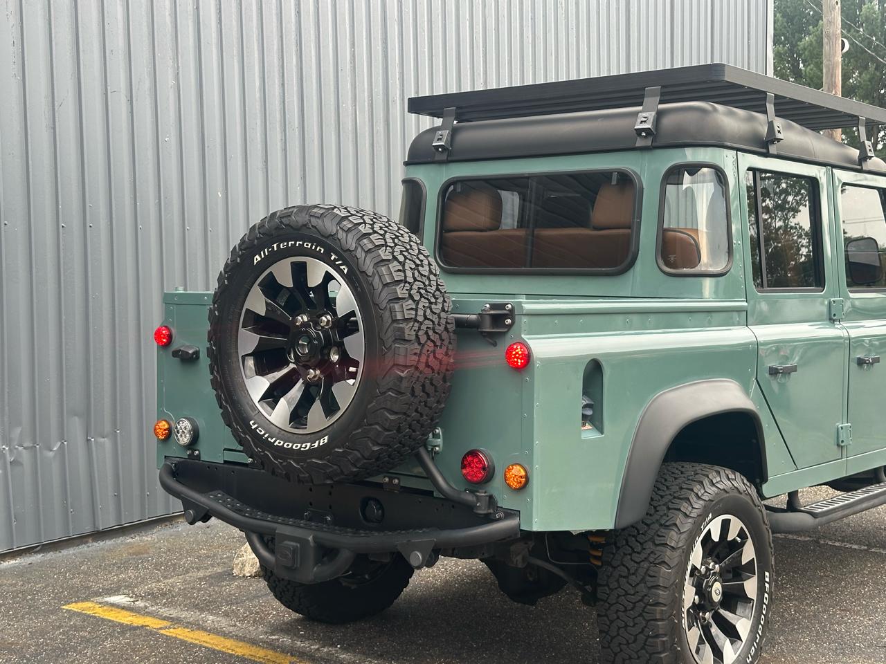 Land Rover Defender 110  1995