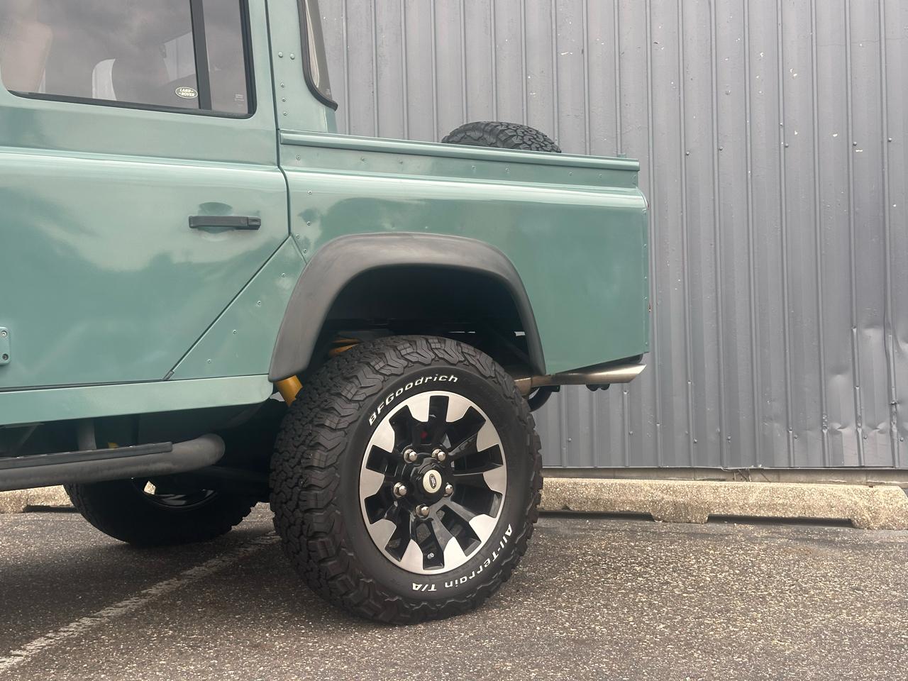 Land Rover Defender 110  1995