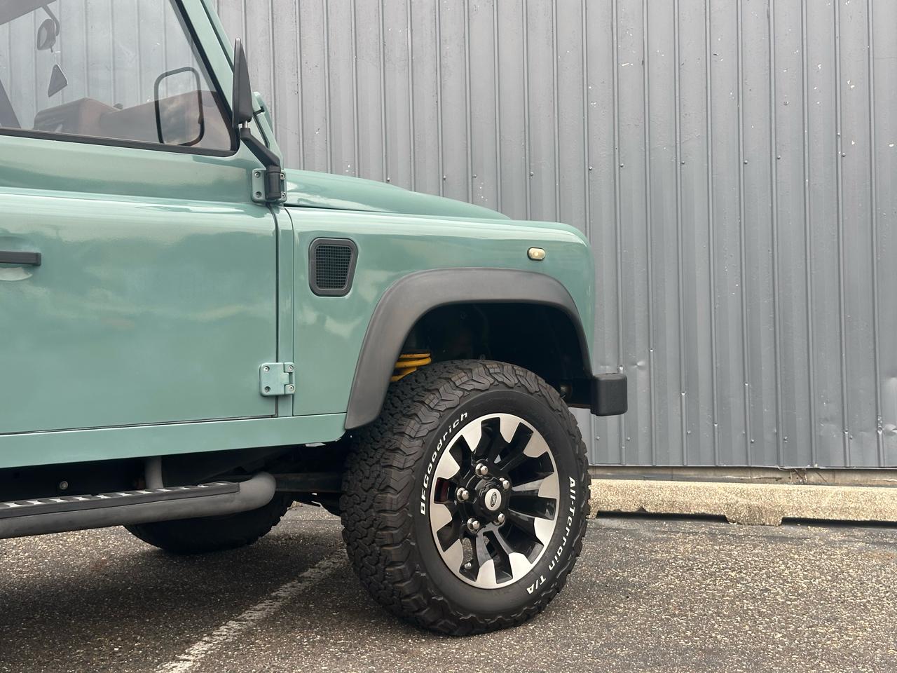 Land Rover Defender 110  1995