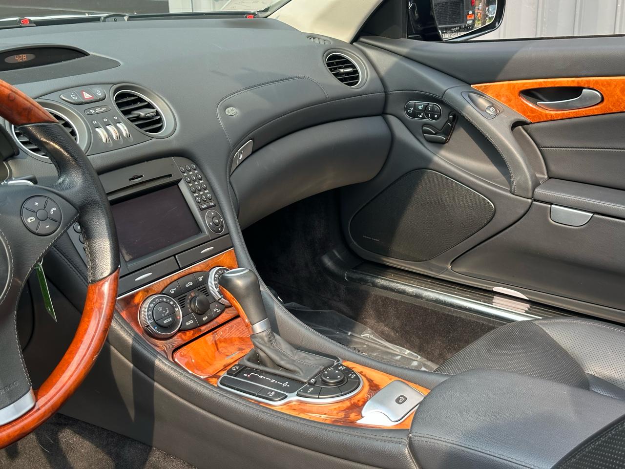 Mercedes-Benz SL-Class 2dr Roadster 5.5L V8 2009