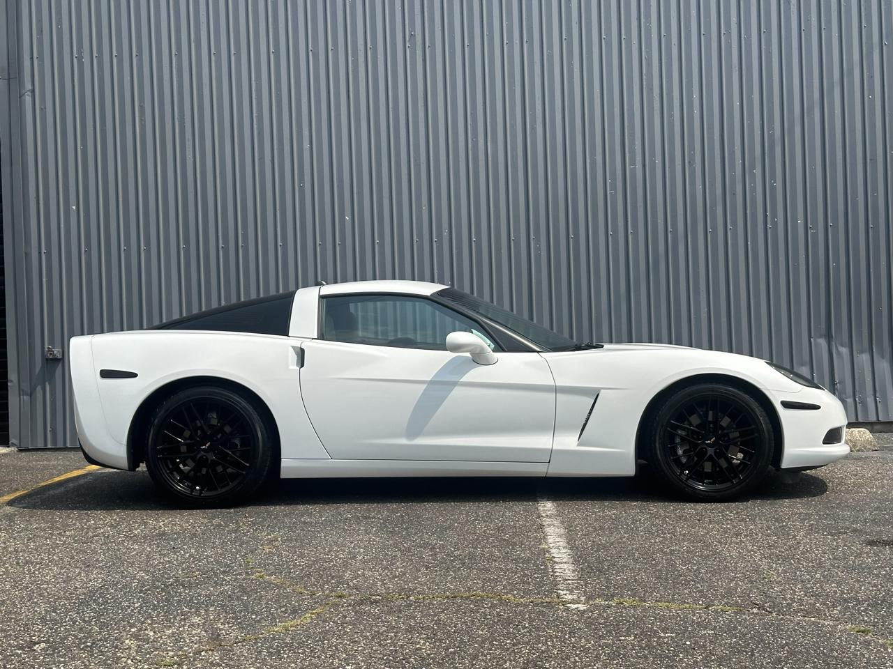 Chevrolet Corvette 2dr Cpe 2005
