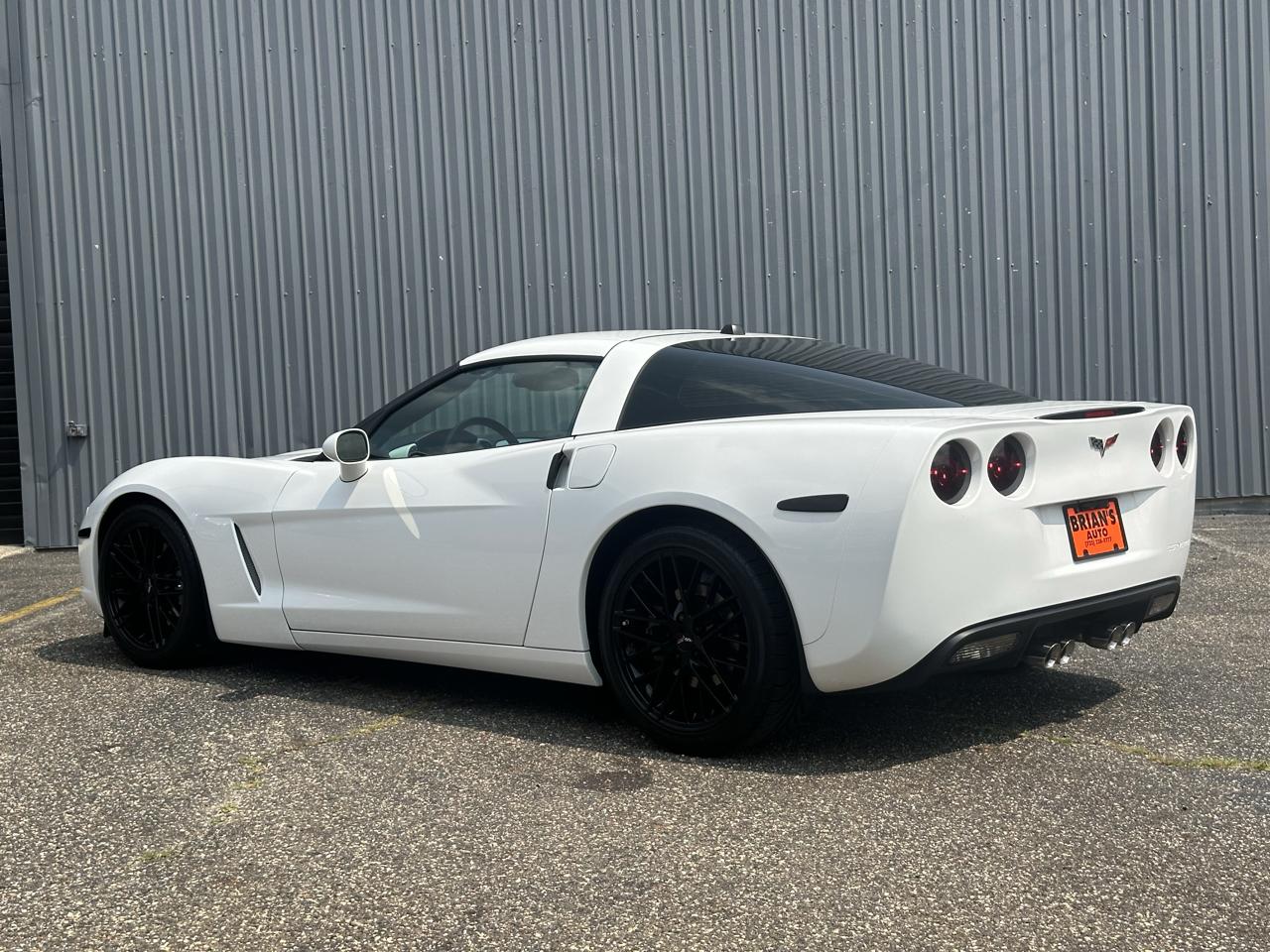 Chevrolet Corvette 2dr Cpe 2005