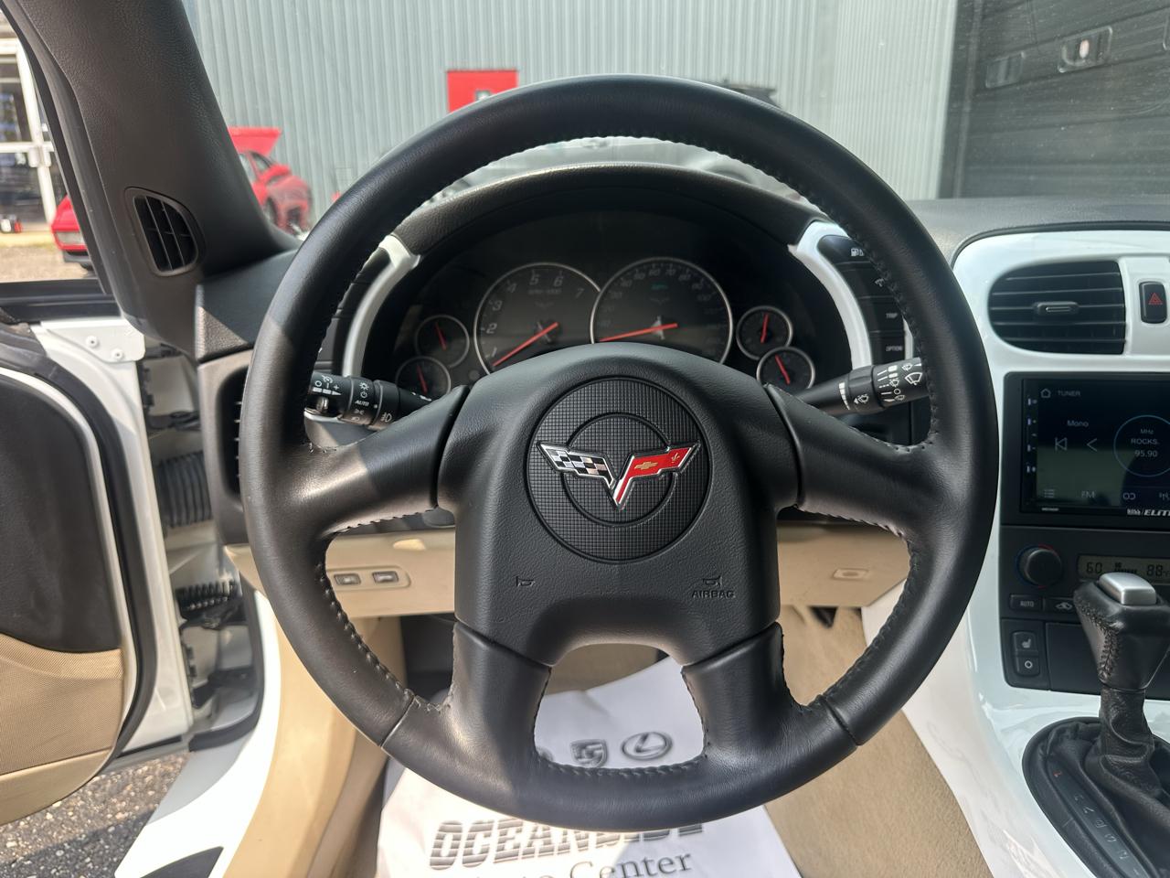 Chevrolet Corvette 2dr Cpe 2005