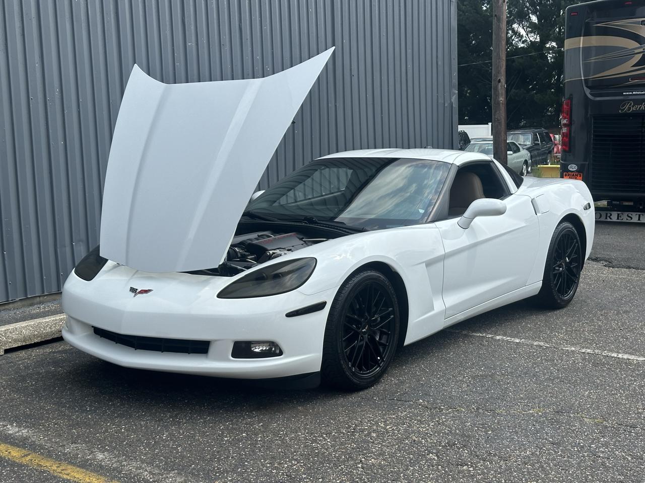 Chevrolet Corvette 2dr Cpe 2005
