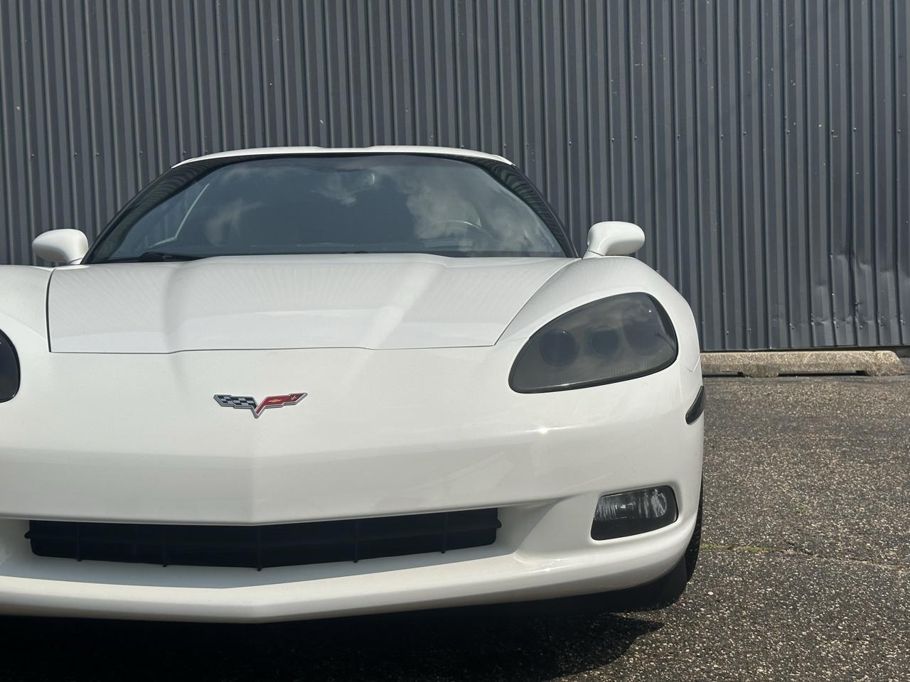 Chevrolet Corvette 2dr Cpe 2005