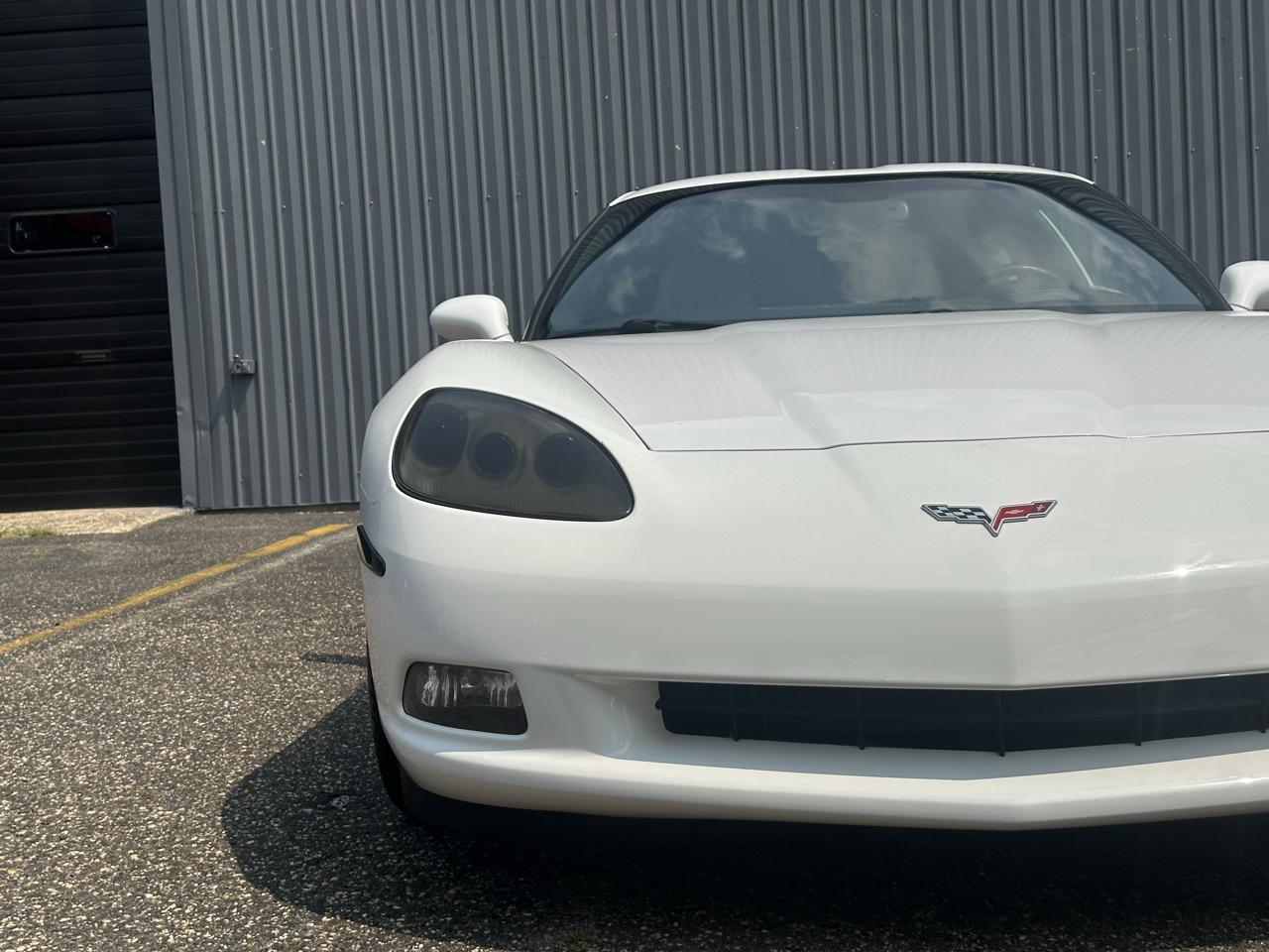 Chevrolet Corvette 2dr Cpe 2005