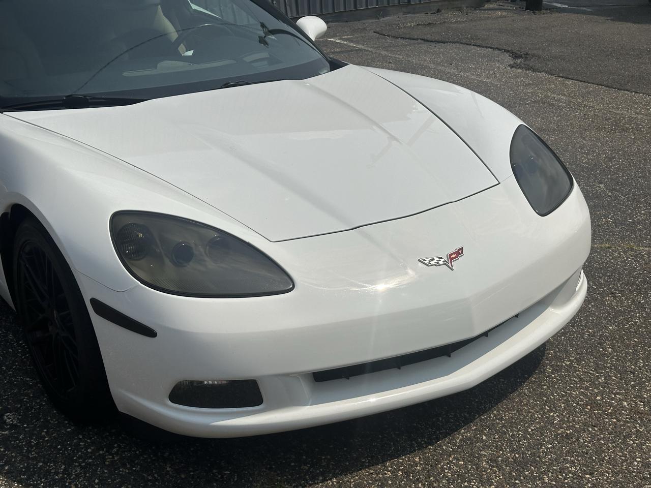 Chevrolet Corvette 2dr Cpe 2005