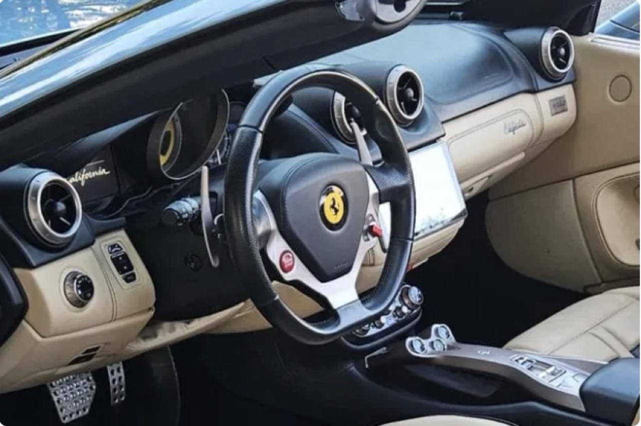 Ferrari California 2dr Conv 2012