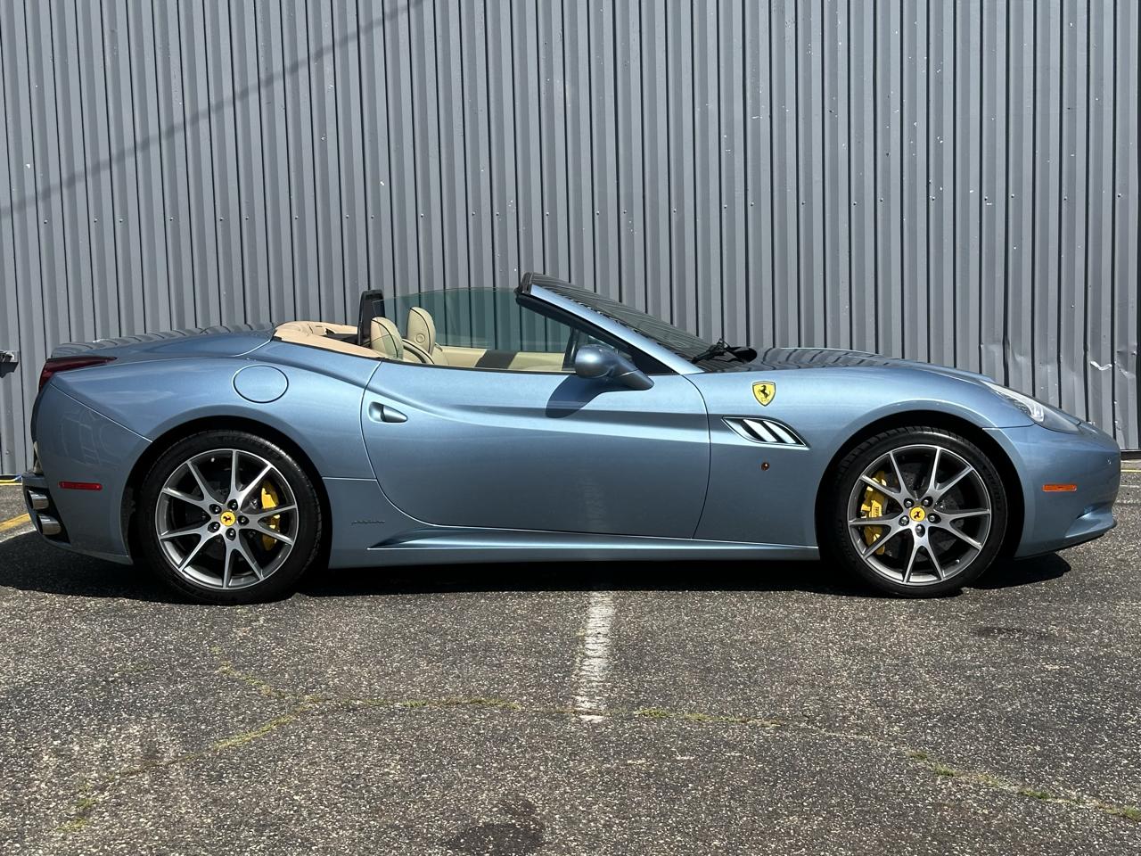 Ferrari California 2dr Conv 2012